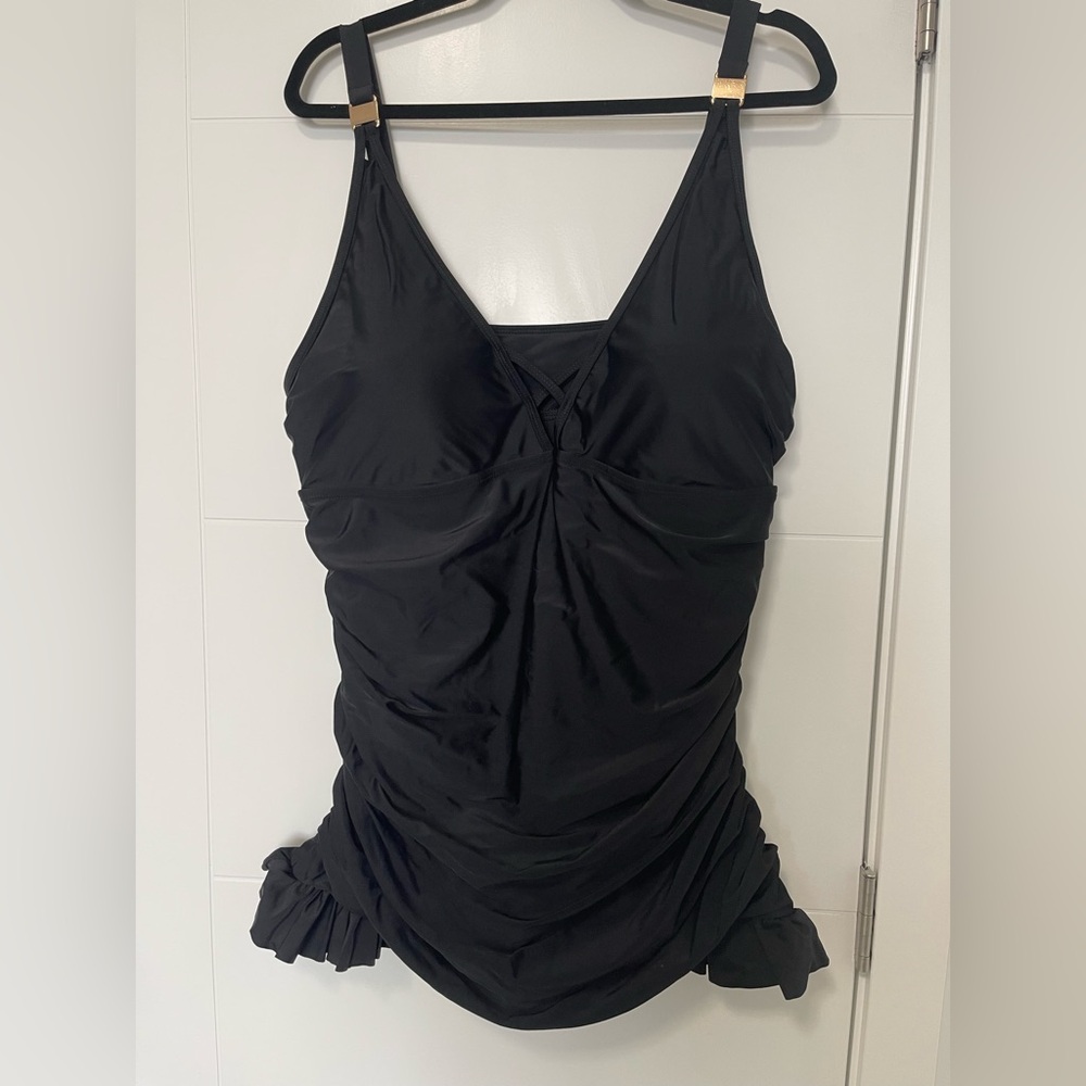 SHEIN Black One-Piece Swimsuit with Ruched Detail